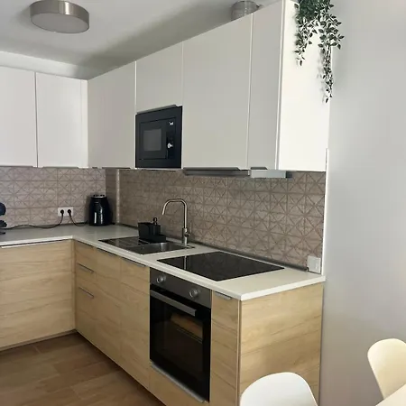 Flora Apartment *